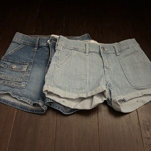 2 Pairs of 9/10 Abercrombie kids shorts